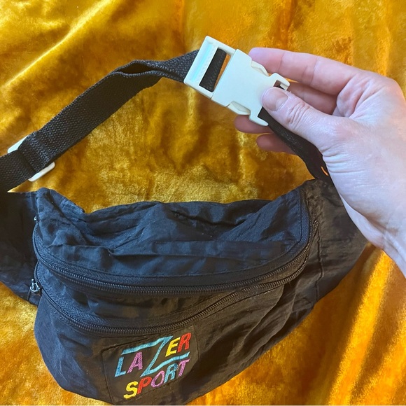 • vtg Lazer Sport Fanny pack in fair used condition - Picture 2 of 8